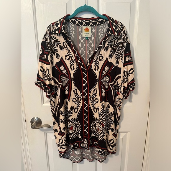 FARM Rio Black Passion Scarf Short Sleeve Shirt - Picture 2 of 5